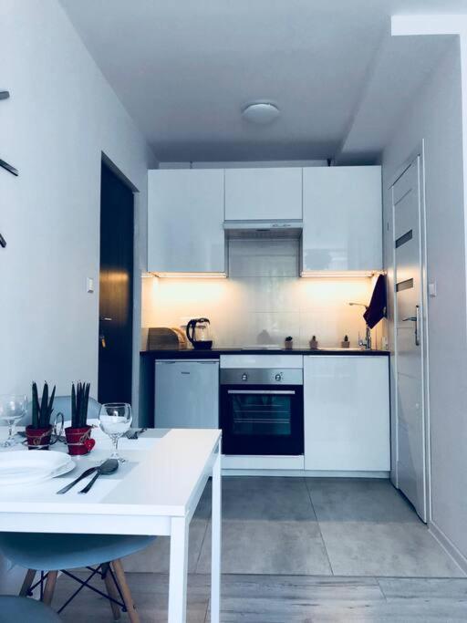 Appartement Andersena Modern A - 10 Min Cmkp - 5 Min Metro - 15 Min Center à Varsovie Extérieur photo